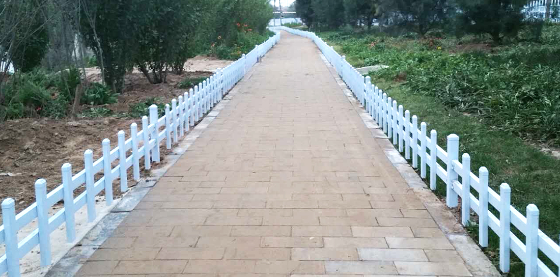 鋅鋼草坪護欄（焊接）案例